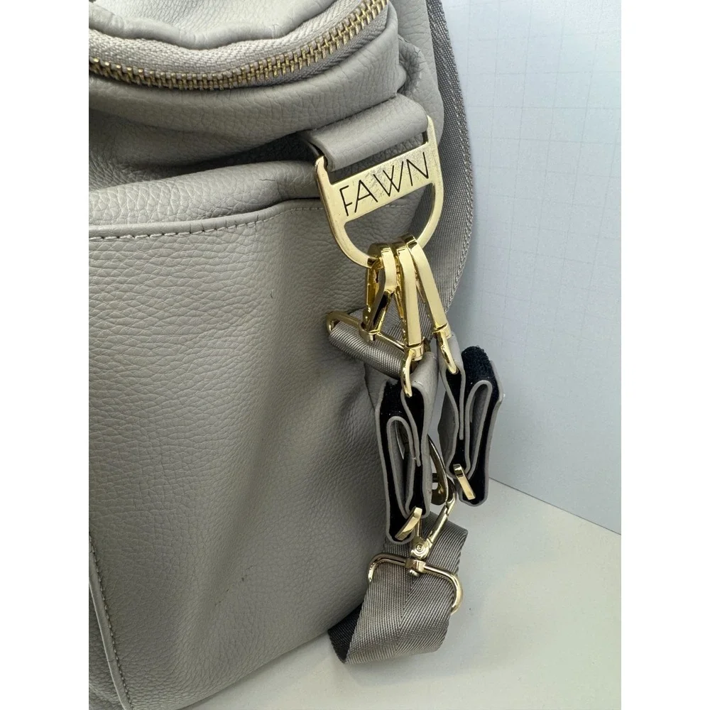 FAWN‎ DESIGN Diaper Bag Backpack Gray Faux Leather Large Baby Bag + Wristlet
